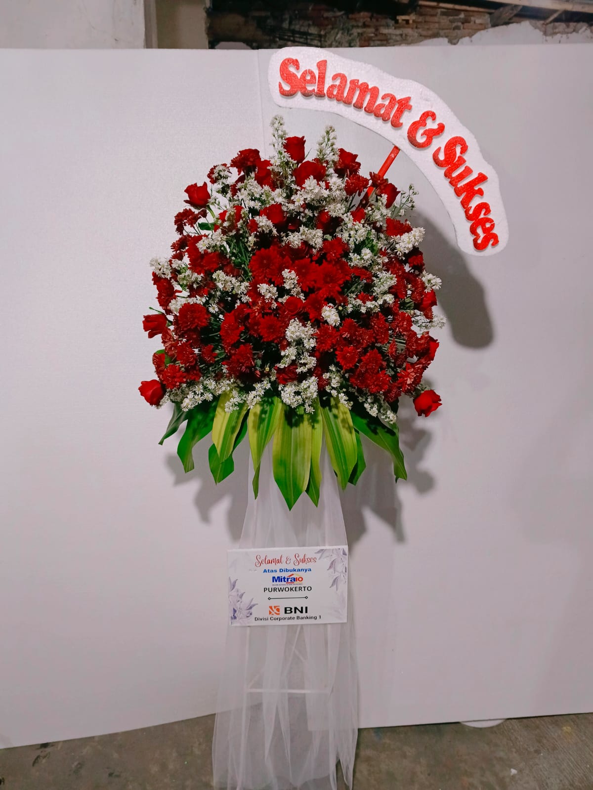 Standing Flowers Red 